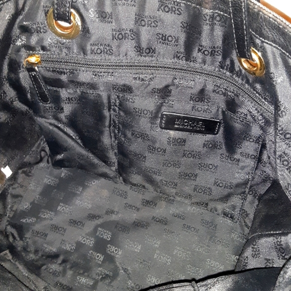 Michael Kors large tote - Picture 8 of 11